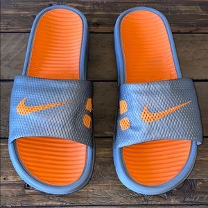 Nike Slides (Grey/Orange)